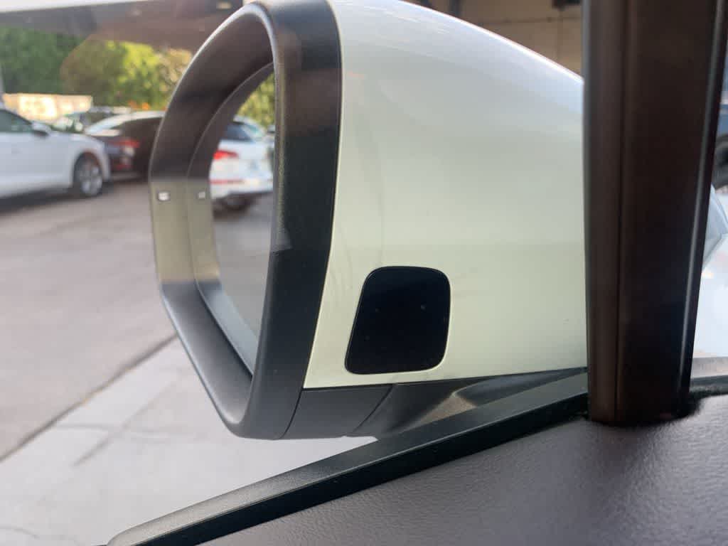 Thumbnail: 2024 Audi Q4 e-tron - 23