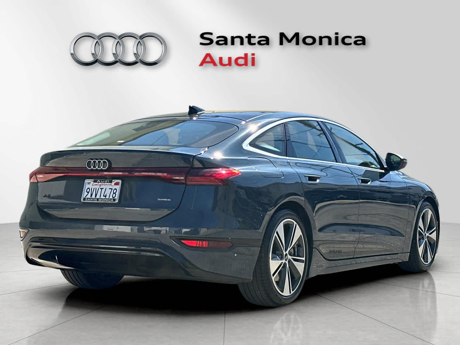 Thumbnail: 2025 Audi e-tron - 2