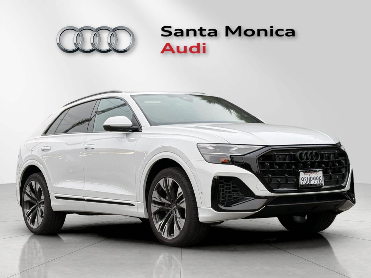 Thumbnail: 2025 Audi Q8 - 8