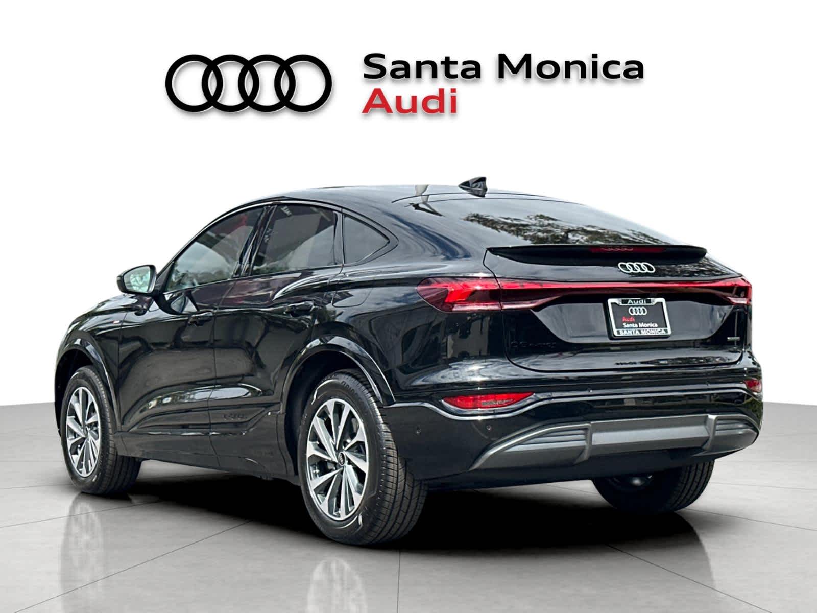Thumbnail: 2027 Audi Q6 e-tron - 6