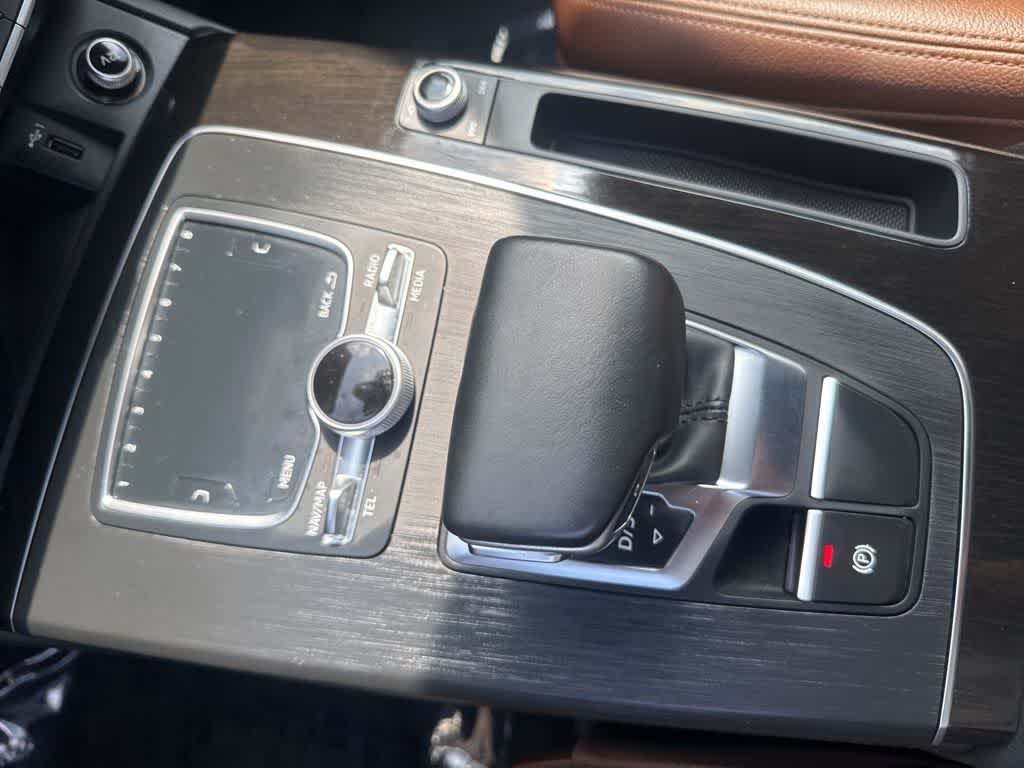 Thumbnail: 2020 Audi Q5 - 28