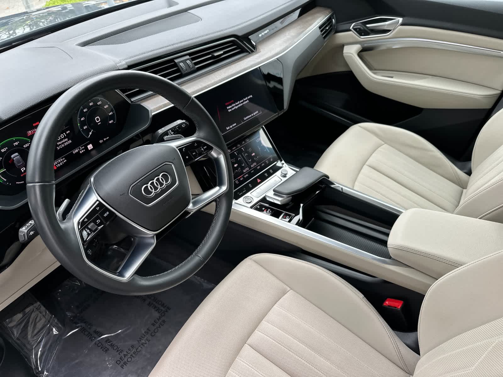 Thumbnail: 2024 Audi Q8 e-tron - 11