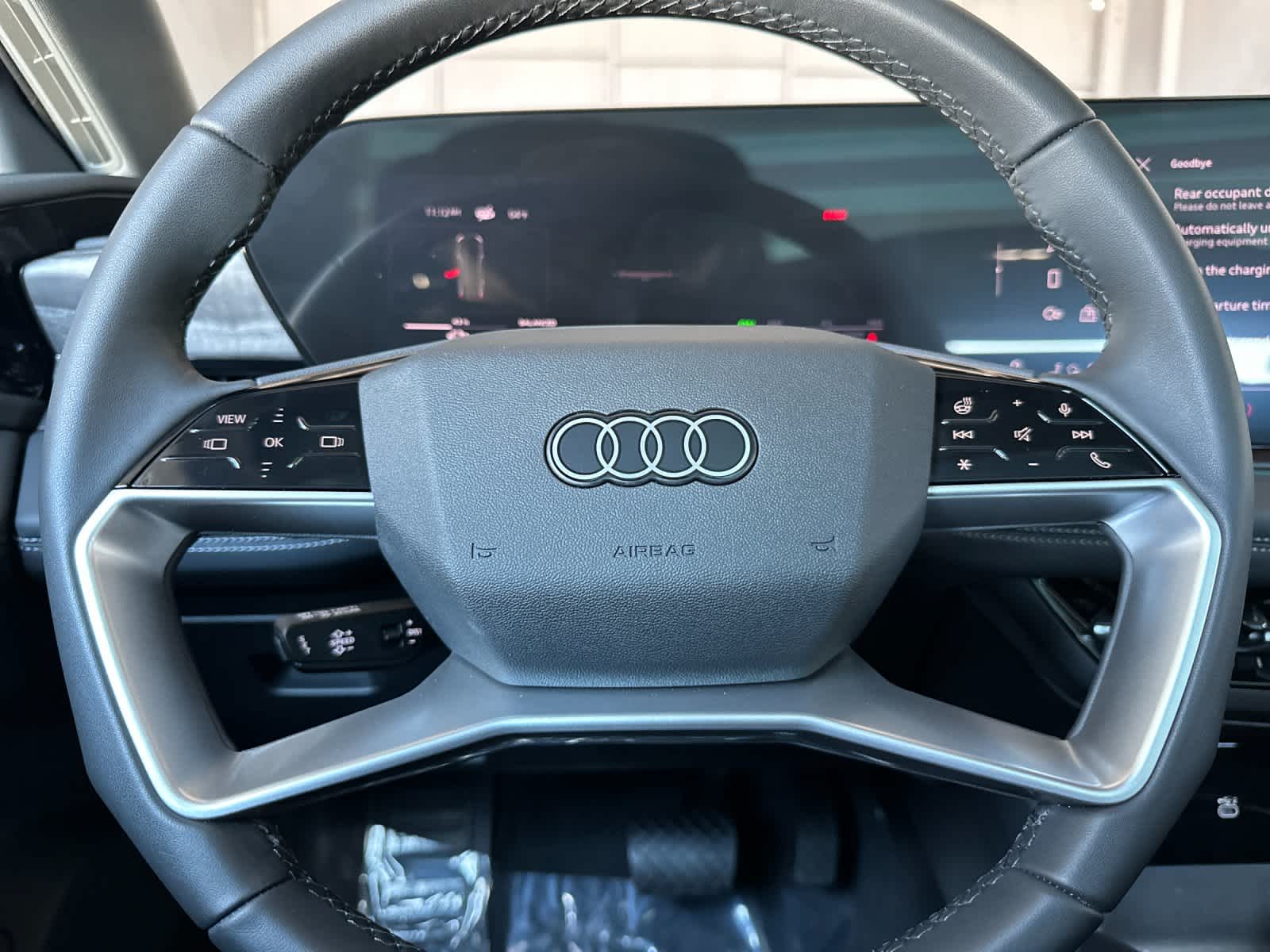 Thumbnail: 2025 Audi e-tron - 24