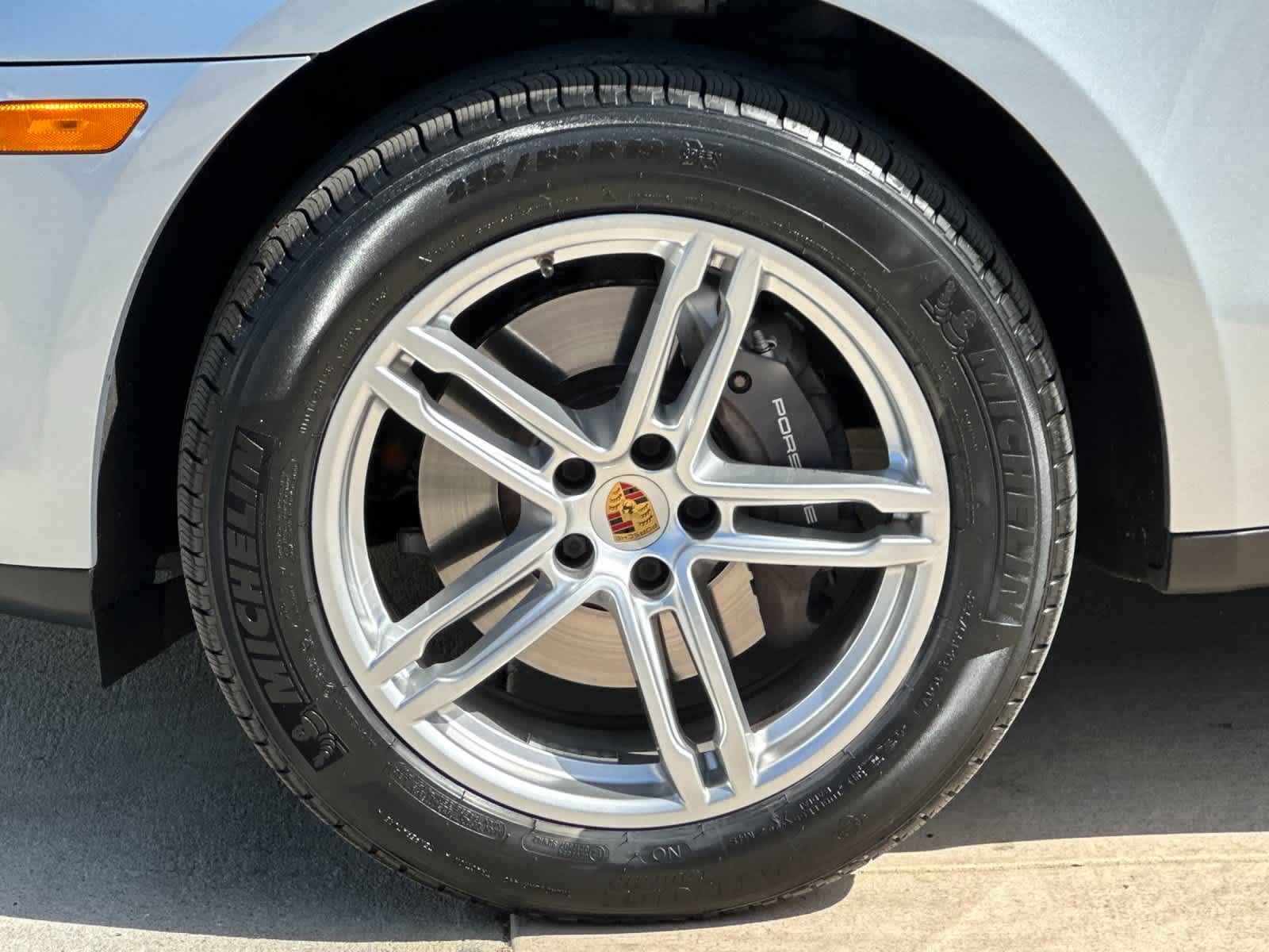 Thumbnail: 2022 Porsche Macan - 26