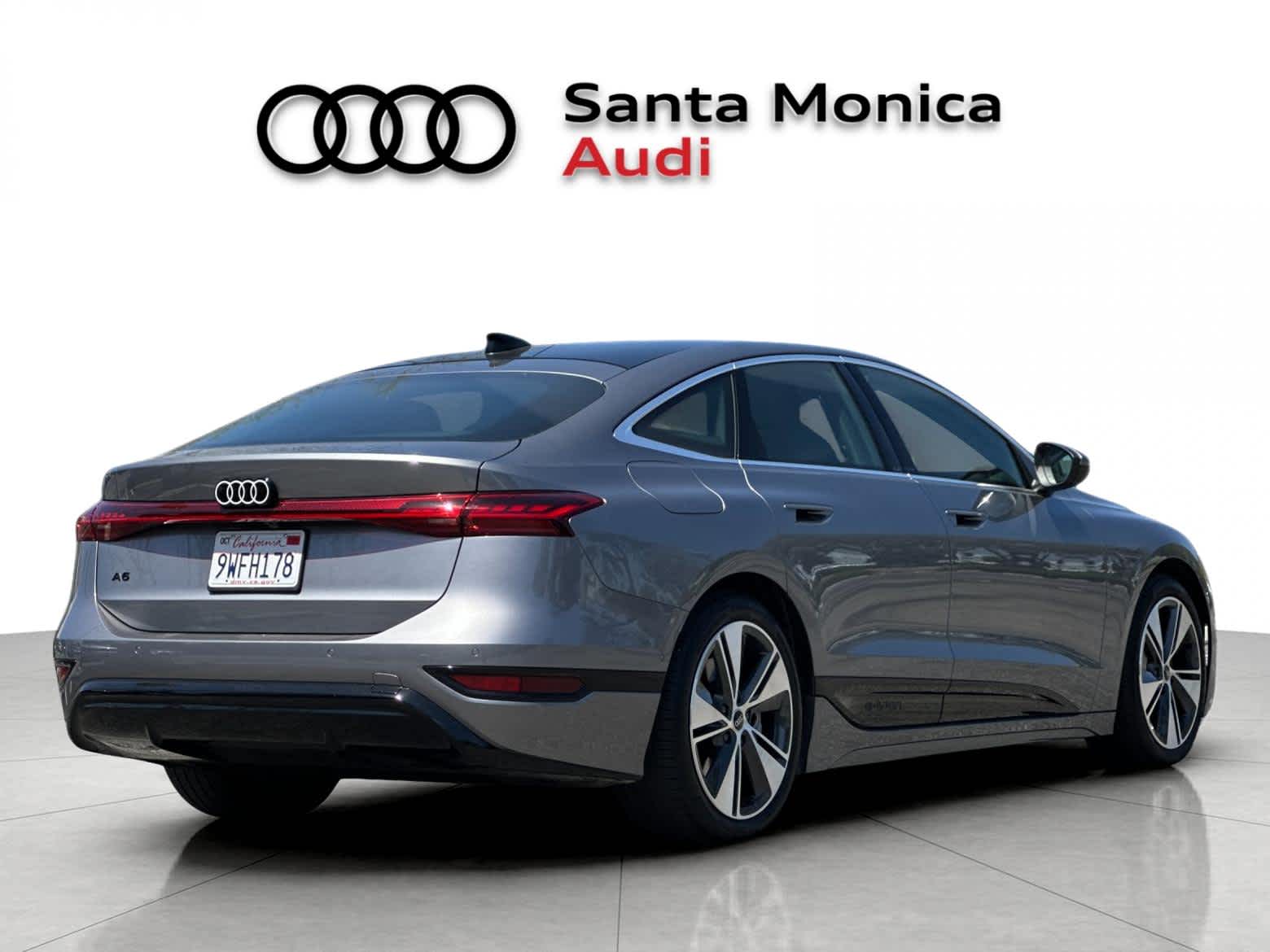 Thumbnail: 2025 Audi e-tron - 2