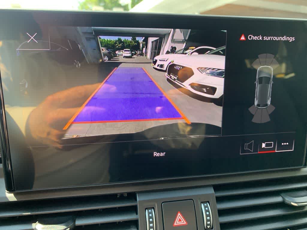 Thumbnail: 2024 Audi Q5 - 10