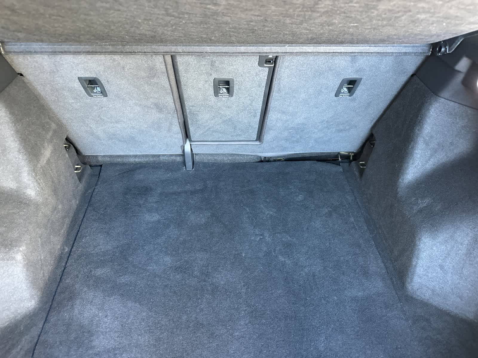 Thumbnail: 2023 Audi Q4 e-tron - 15