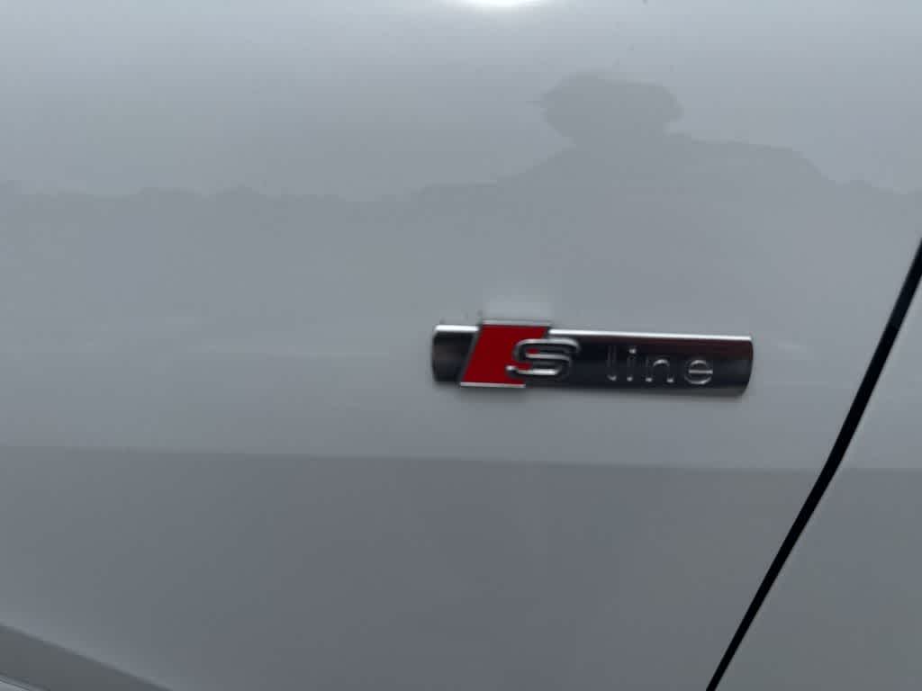 Thumbnail: 2024 Audi Q4 e-tron - 31