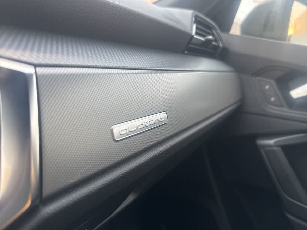 Thumbnail: 2024 Audi Q3 - 24