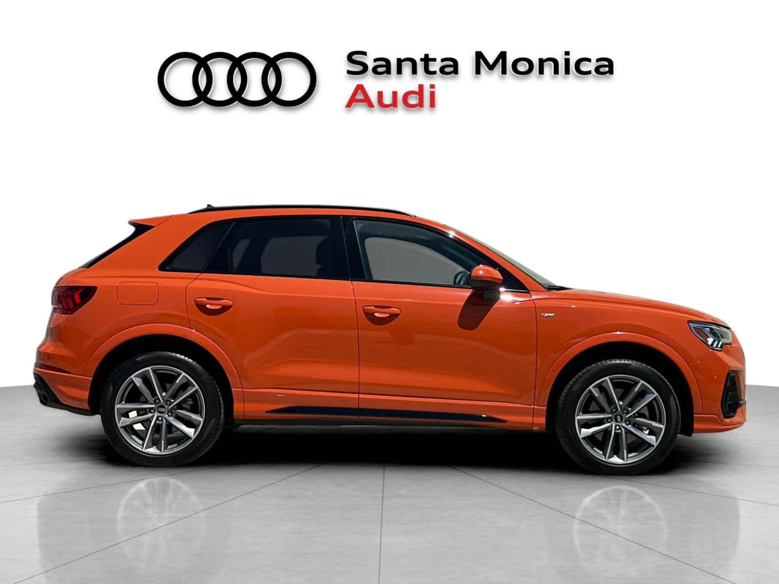 Thumbnail: 2023 Audi Q3 - 7