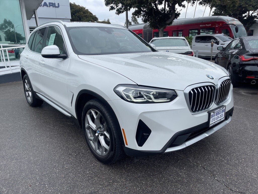 2023 BMW X3 30i's photo
