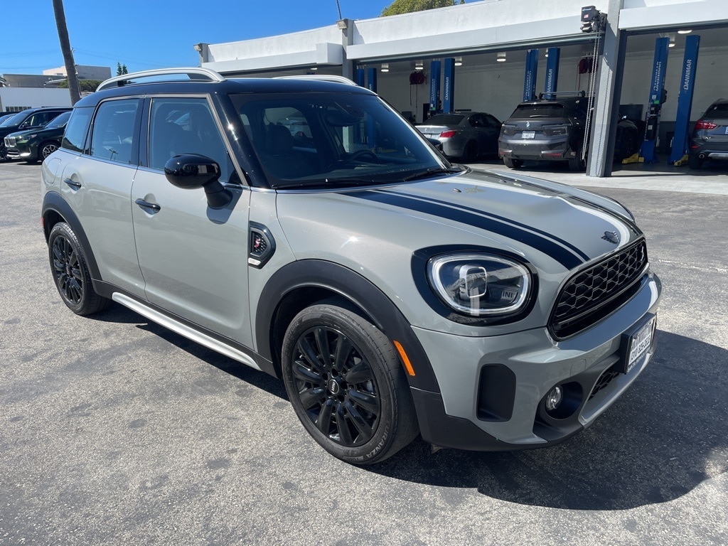 2023 MINI Countryman S's photo