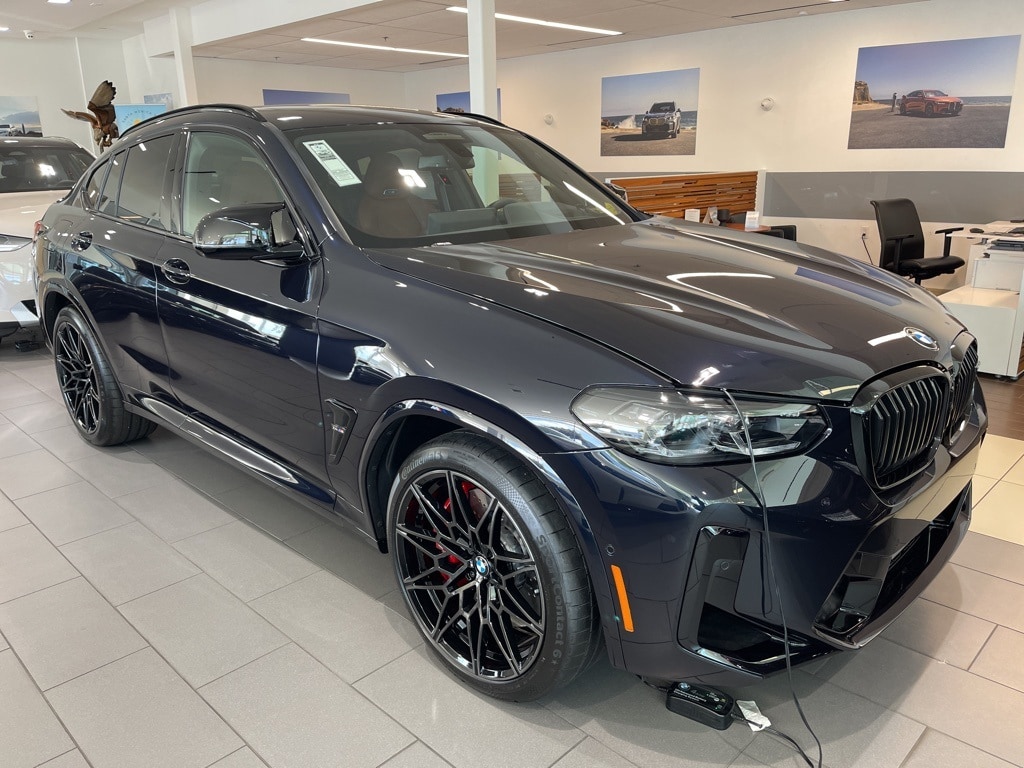 2025 BMW X4 M SUV 