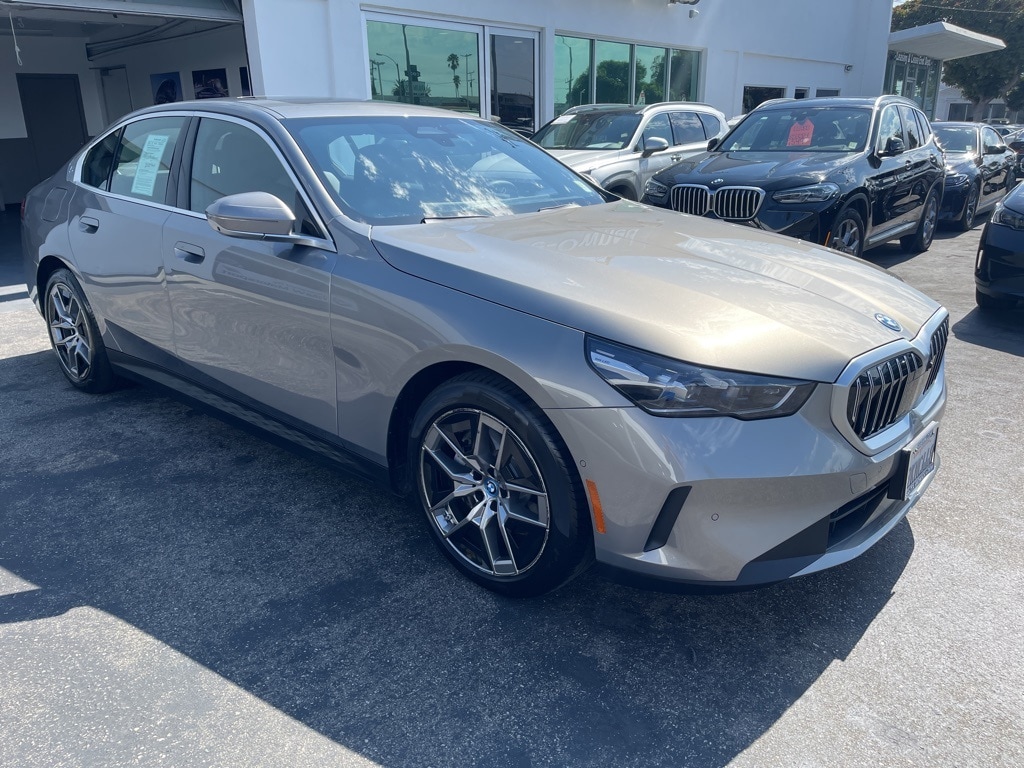 2024 BMW i5