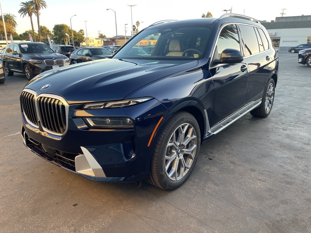 New 2026 BMW X7 xDrive40i SUV