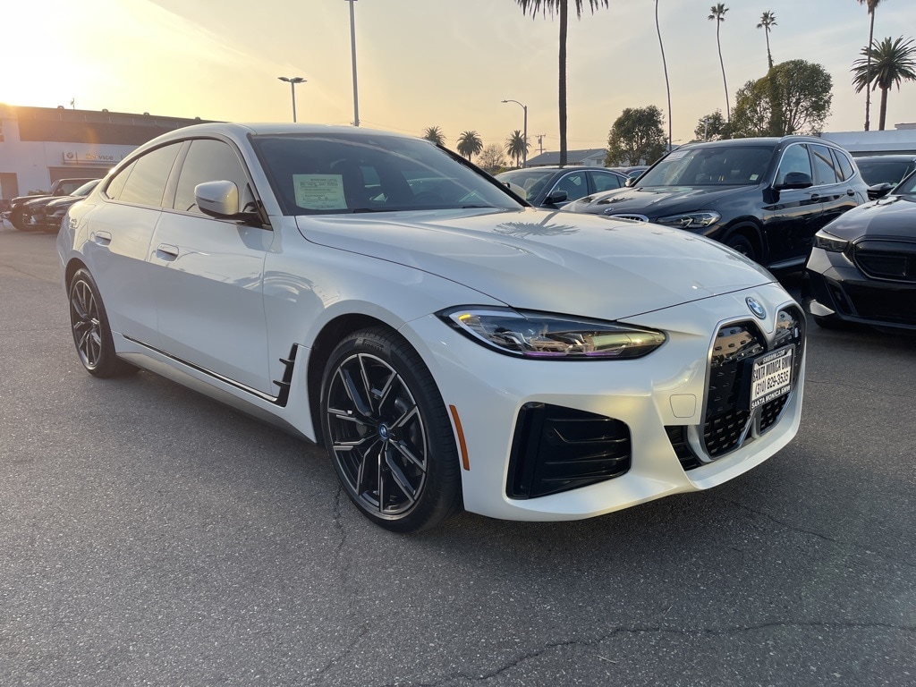 2023 BMW i4 40's photo