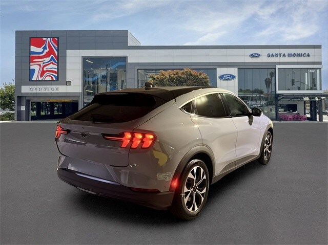 2024 Ford Mustang Mach-E Select photo 3