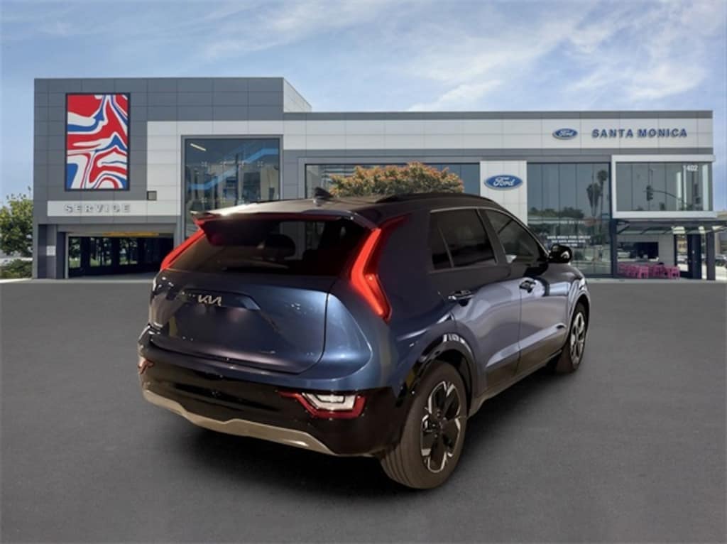 Used 2025 Kia Niro EV Wave SUV