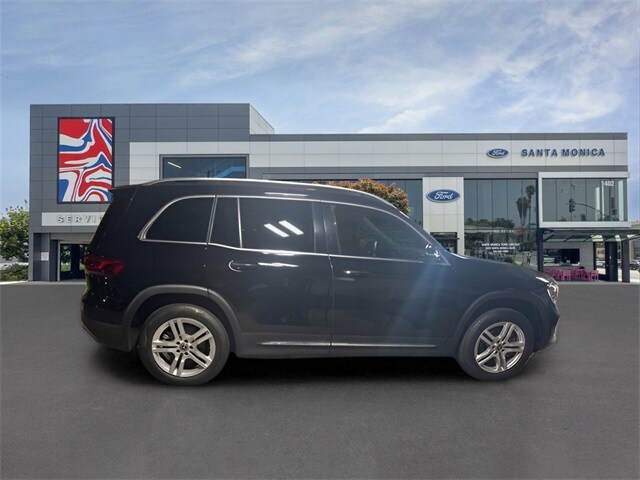 2022 Mercedes Benz GLB 250 photo 2