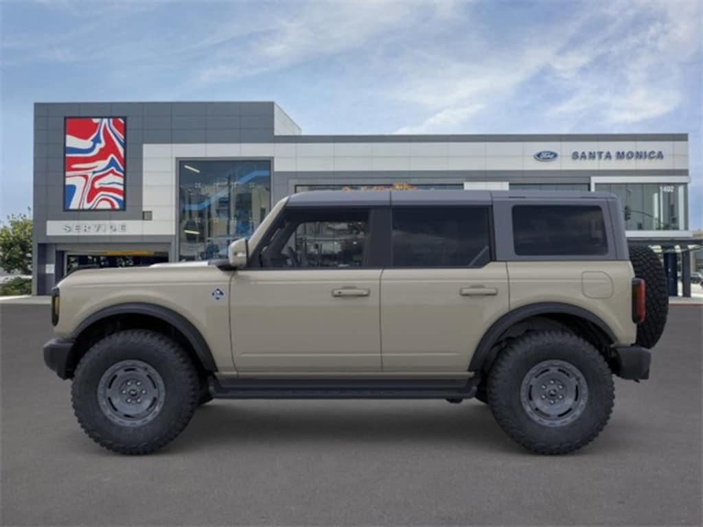 New 2025 Ford Bronco Outer Banks SUV