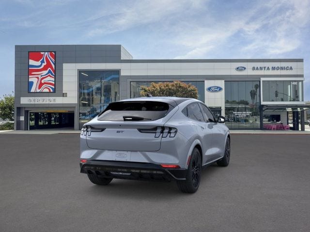 2025 Ford Mustang Mach-E GT - Photo 8