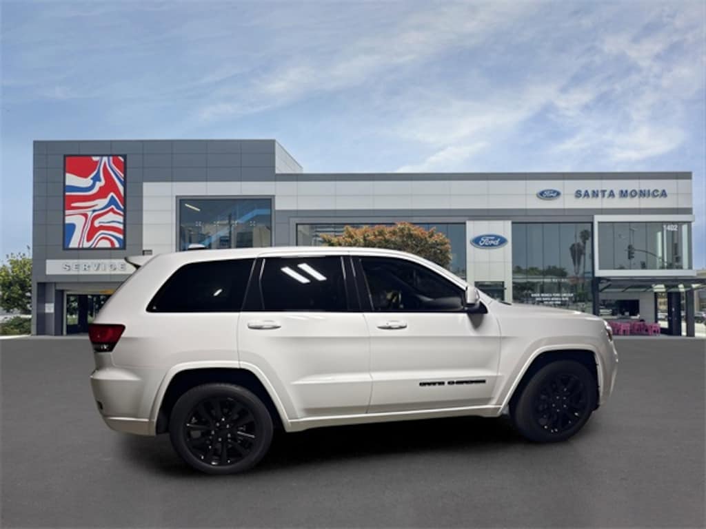 Used 2019 Jeep Grand Cherokee Altitude SUV