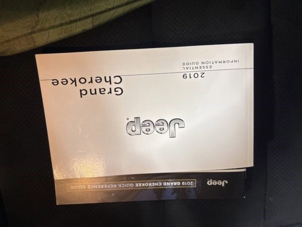 Used 2019 Jeep Grand Cherokee Altitude SUV