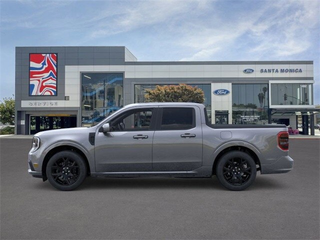 2025 Ford Maverick photo 2