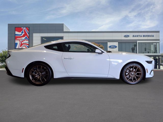2026 Ford Mustang EcoBoost - Photo 25