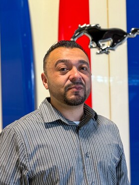 Staff member Anthony Diaz from ID_275162eacefd