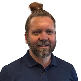 Staff member Sam Markovich from ID_275162eacefd