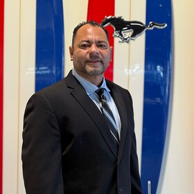 Staff member Alex Flores from ID_eaf6e935a3e0