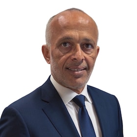 Staff member Sunil Patel from ID_f76195