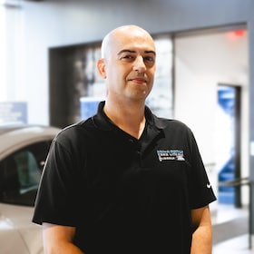 Staff member Nick Diakatos from ID_275162eacefd