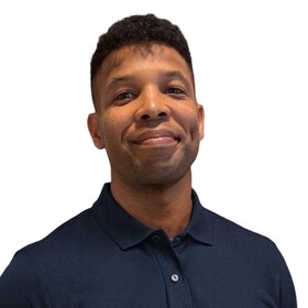 Staff member Christopher Jackson from ID_275162eacefd