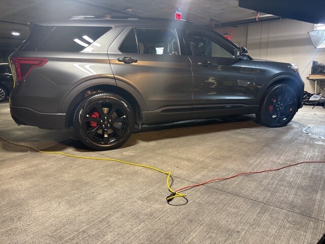 2020 Ford Explorer ST photo 2
