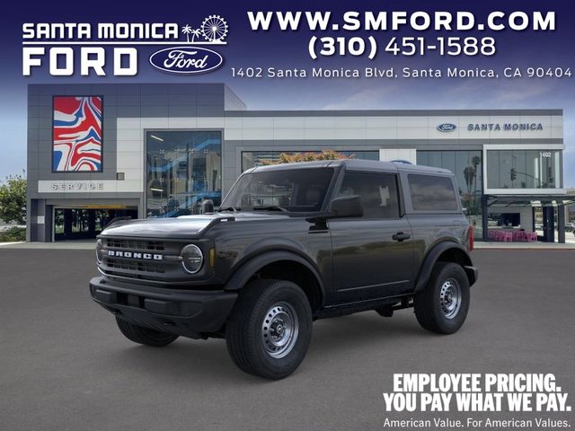 2026 Ford Bronco Base 4x4's photo