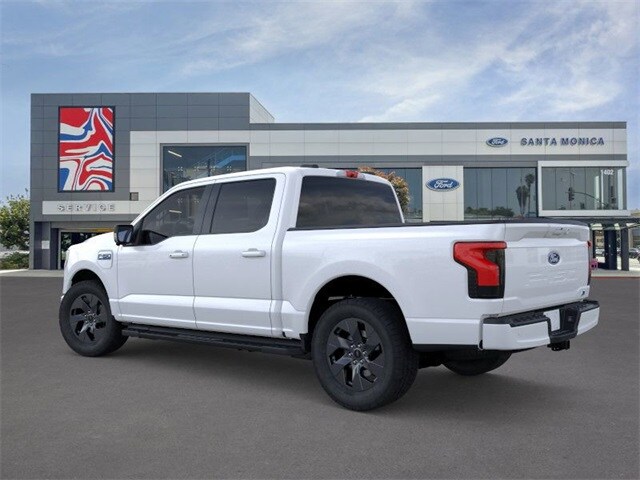 2025 Ford F-150 Lightning photo 2