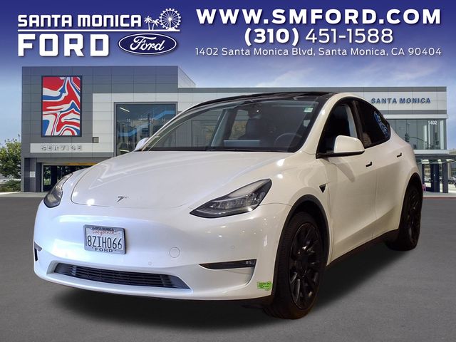2022 Tesla Model Y Long Range Dual Motor All-Wheel Drive's photo