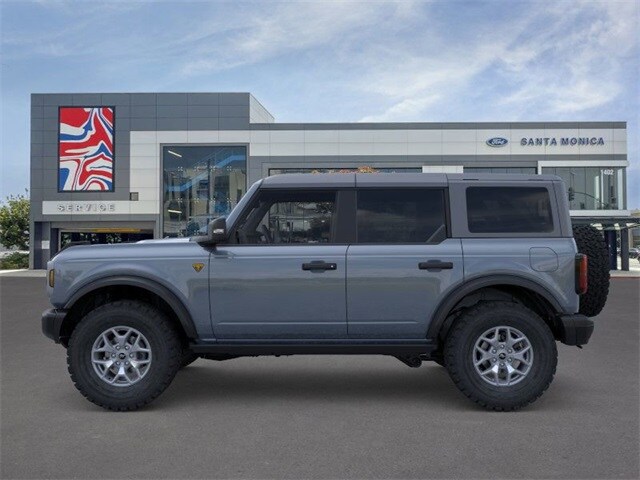 2025 Ford Bronco Badlands photo 3