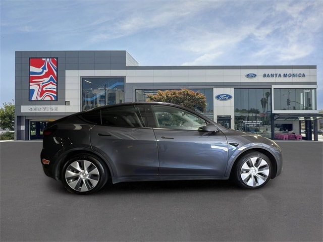 Used 2020 Tesla Model Y Long Range with VIN 5YJYGDEE5LF050621 for sale in Northfield, Minnesota