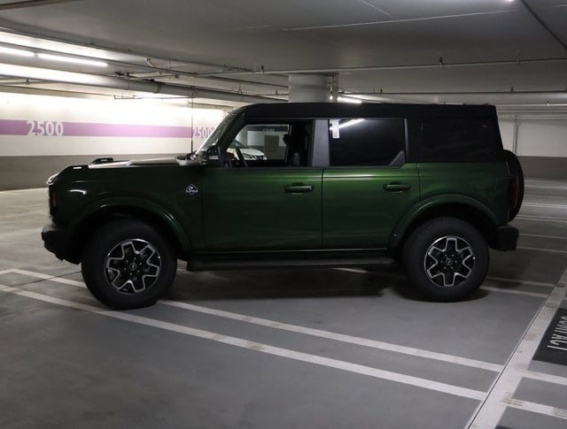 2024 Ford Bronco Outer Banks