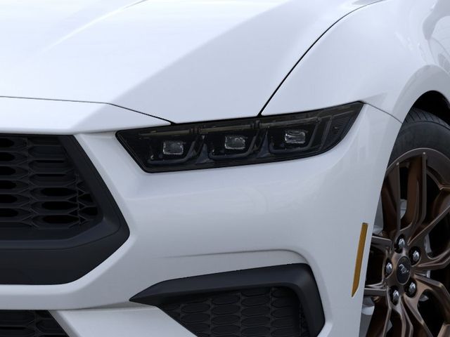 2026 Ford Mustang EcoBoost - Photo 18