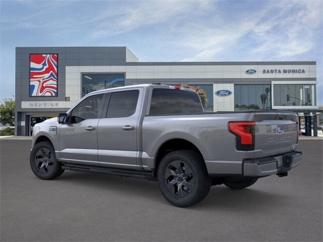 2025 Ford F-150 Lightning photo 2