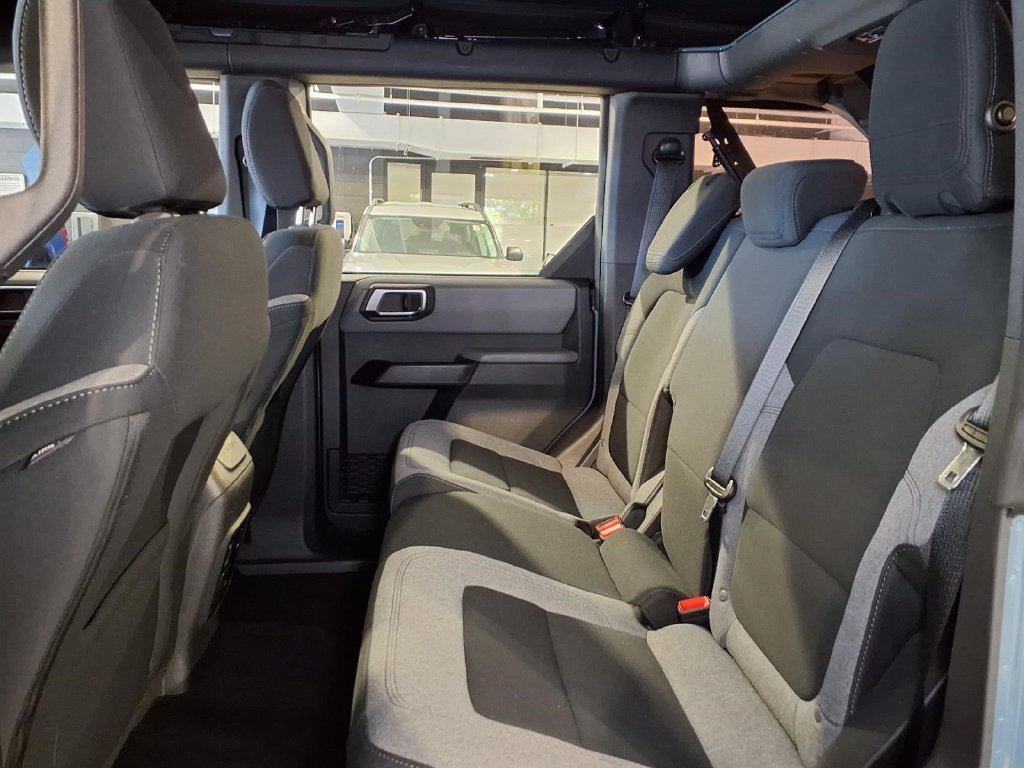 2023 Ford Bronco 4-Door Base - Photo 21