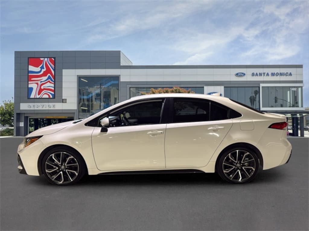 Used 2022 Toyota Corolla SE Sedan