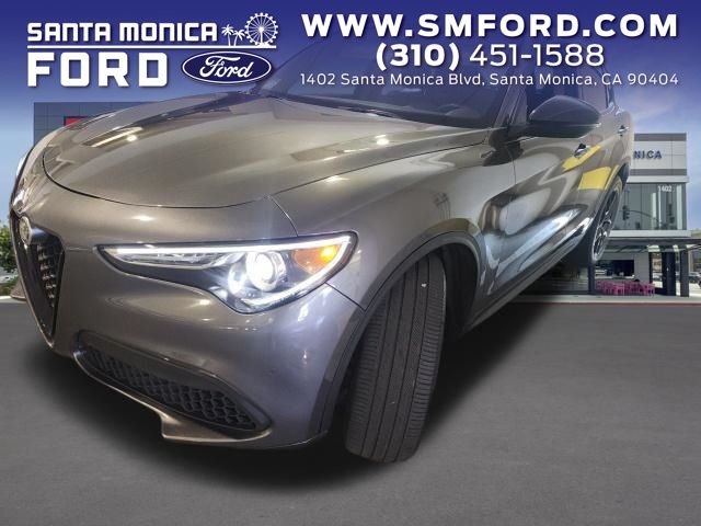 2021 Alfa Romeo Stelvio RWD's photo
