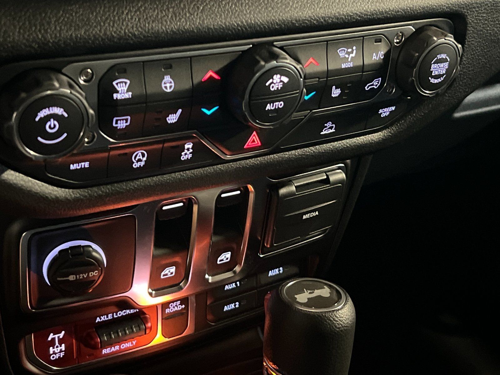 2026 Jeep Wrangler 2-Door Willys - Photo 17