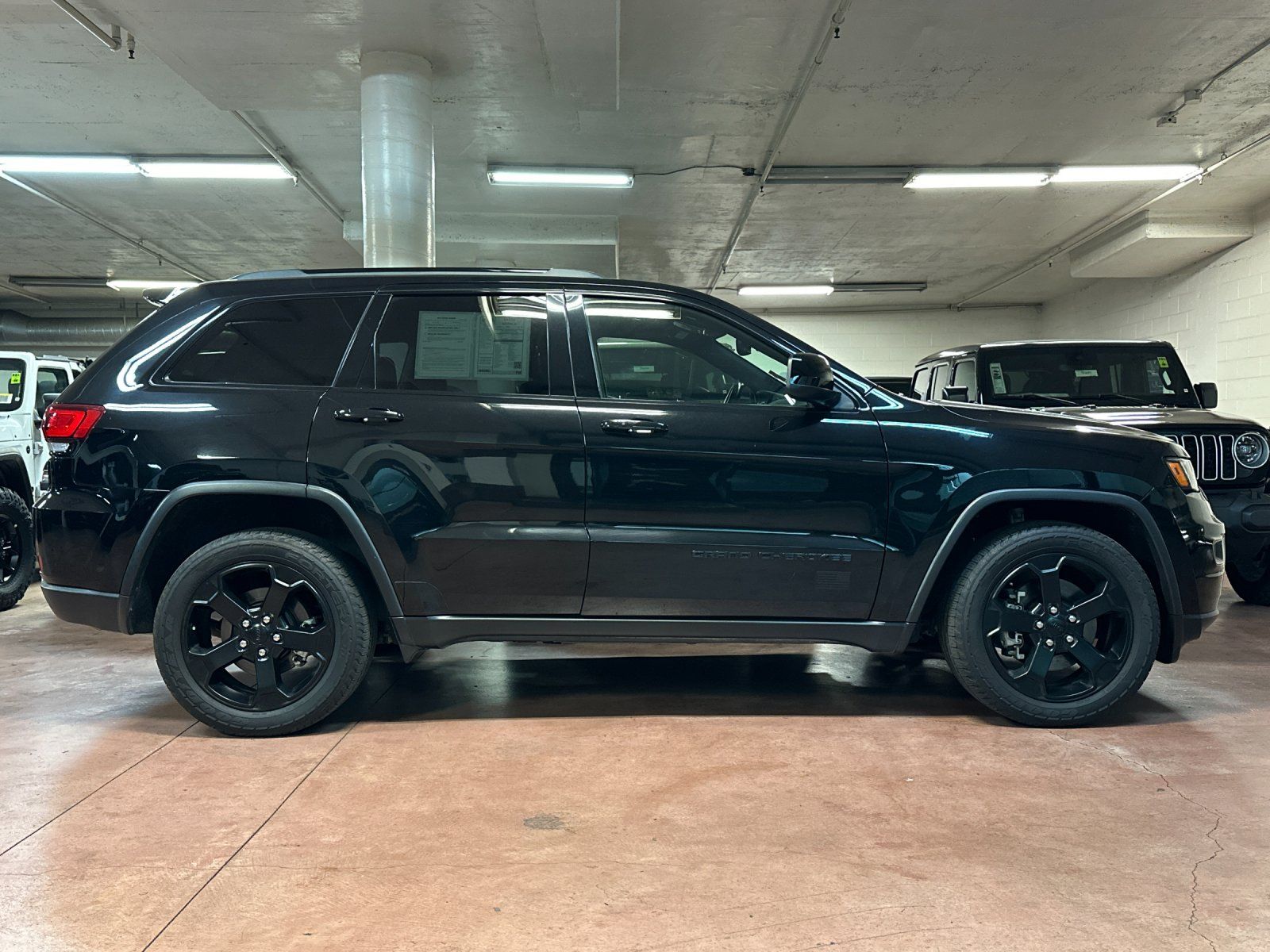 2021 Jeep Grand Cherokee Freedom Edition photo 5
