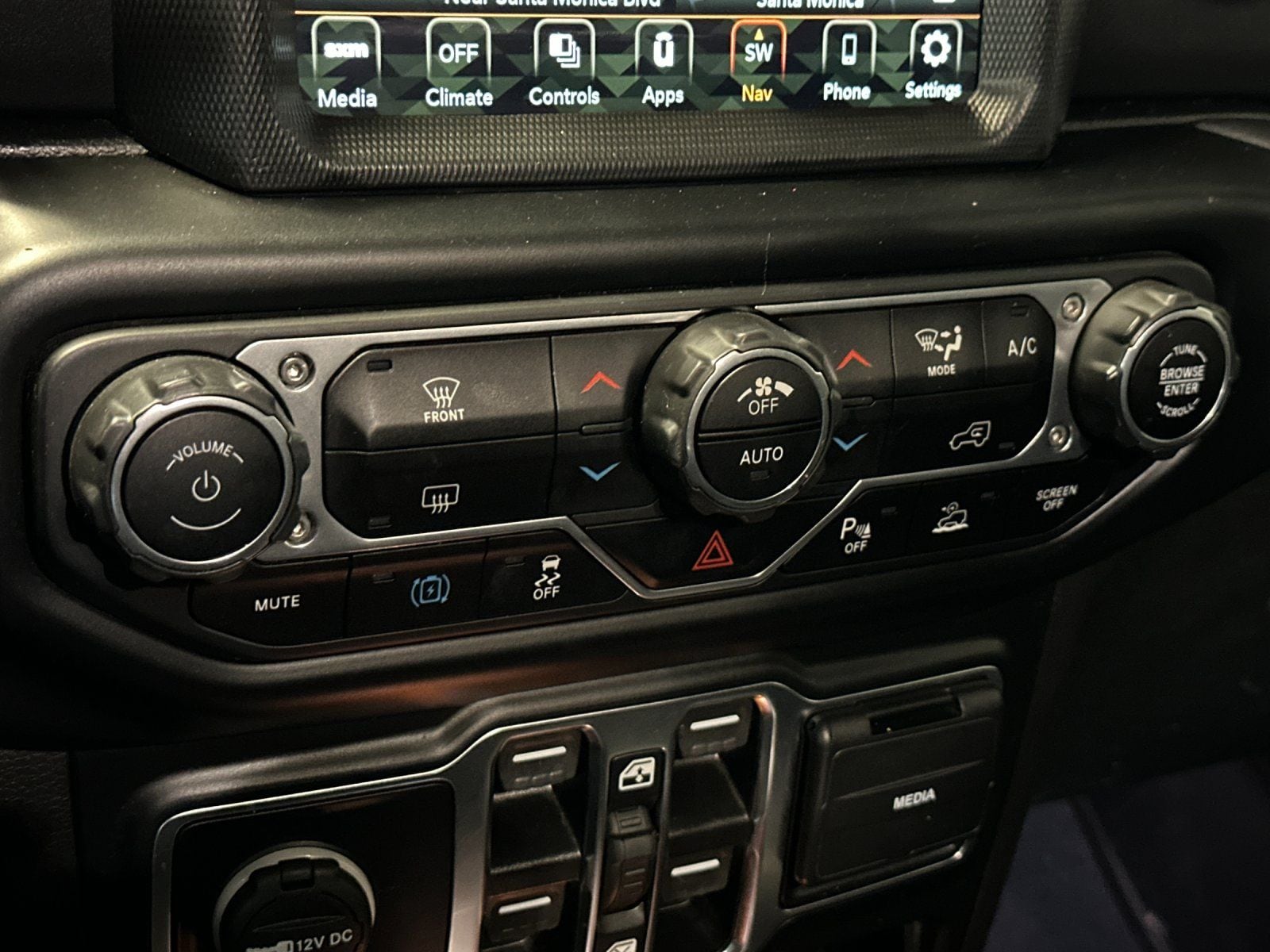2022 Jeep Wrangler Unlimited Sahara 4XE - Photo 20